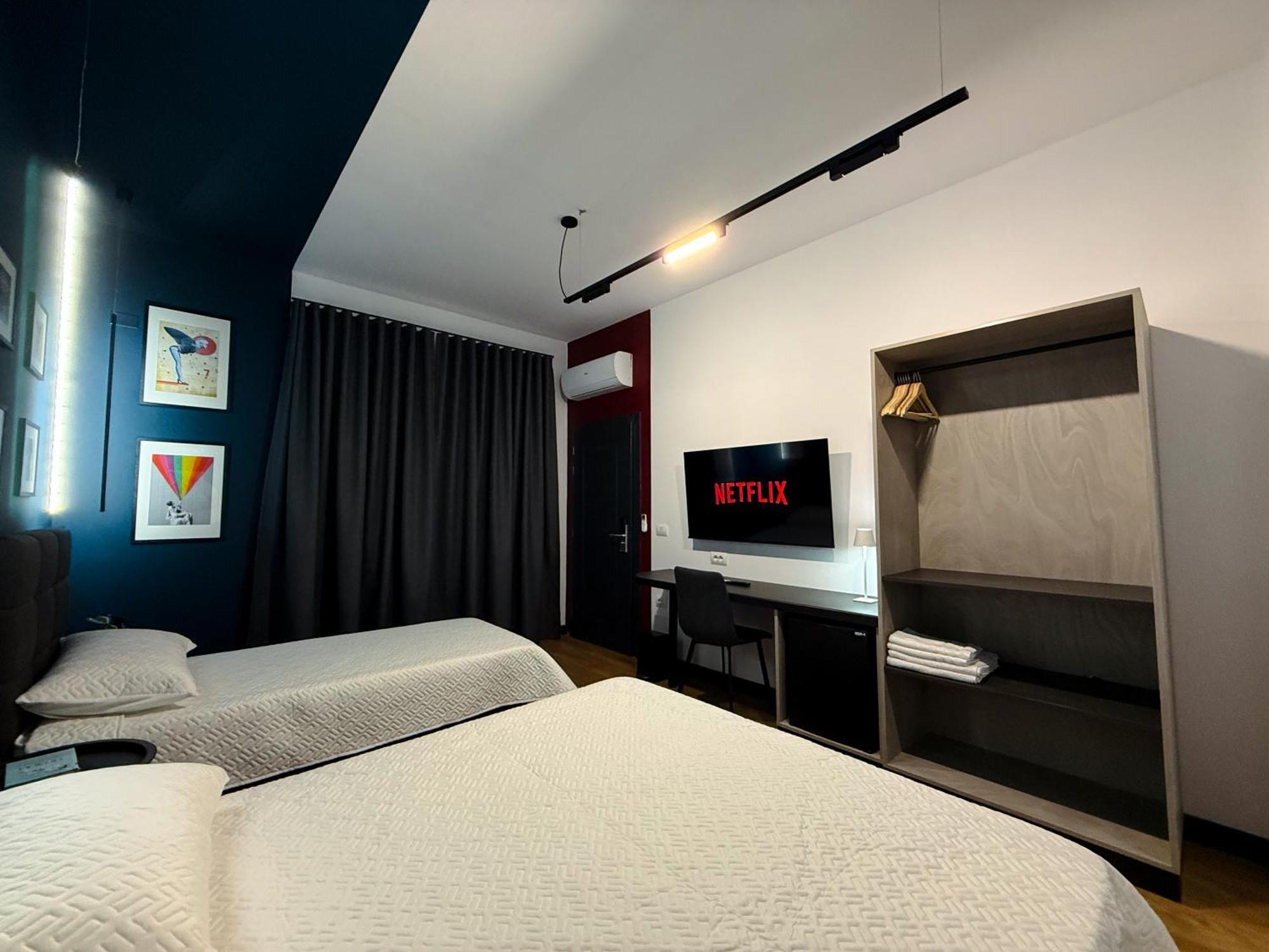 Tirana Days Free Parking Apartment ภายนอก รูปภาพ